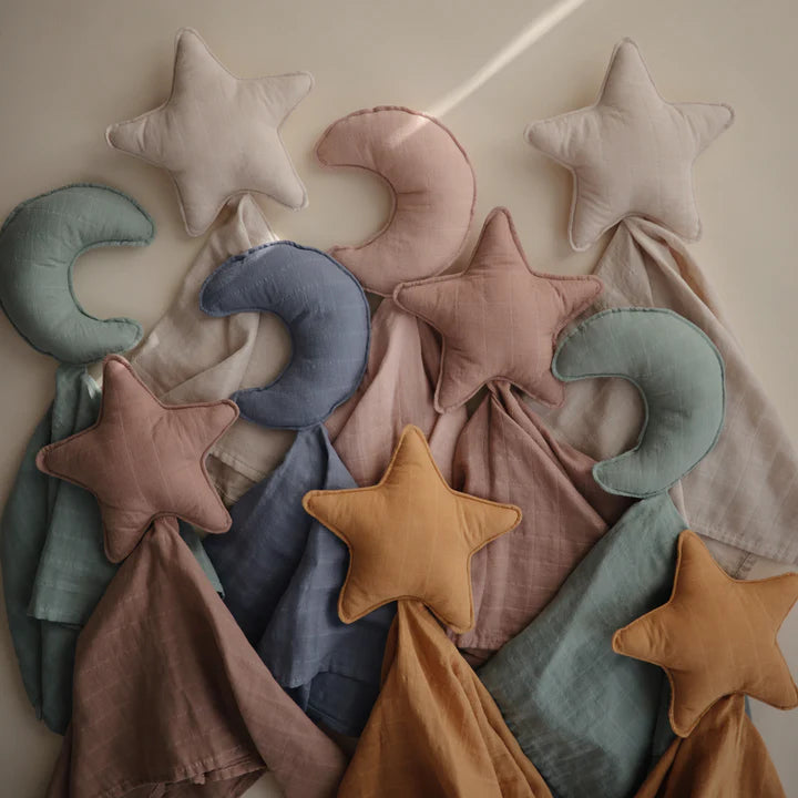 Mushie Lovey Blanket Moon - Roman Green