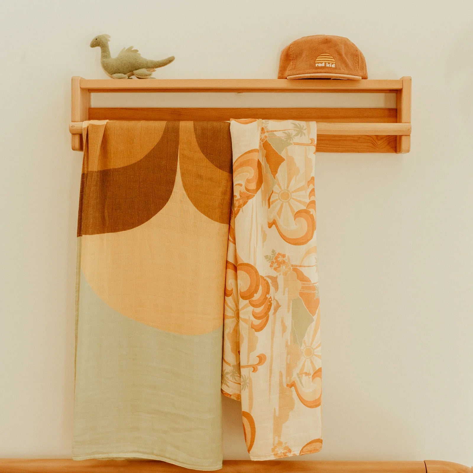 Banabae Rainbow Slider Bamboo / Organic Cotton Swaddle