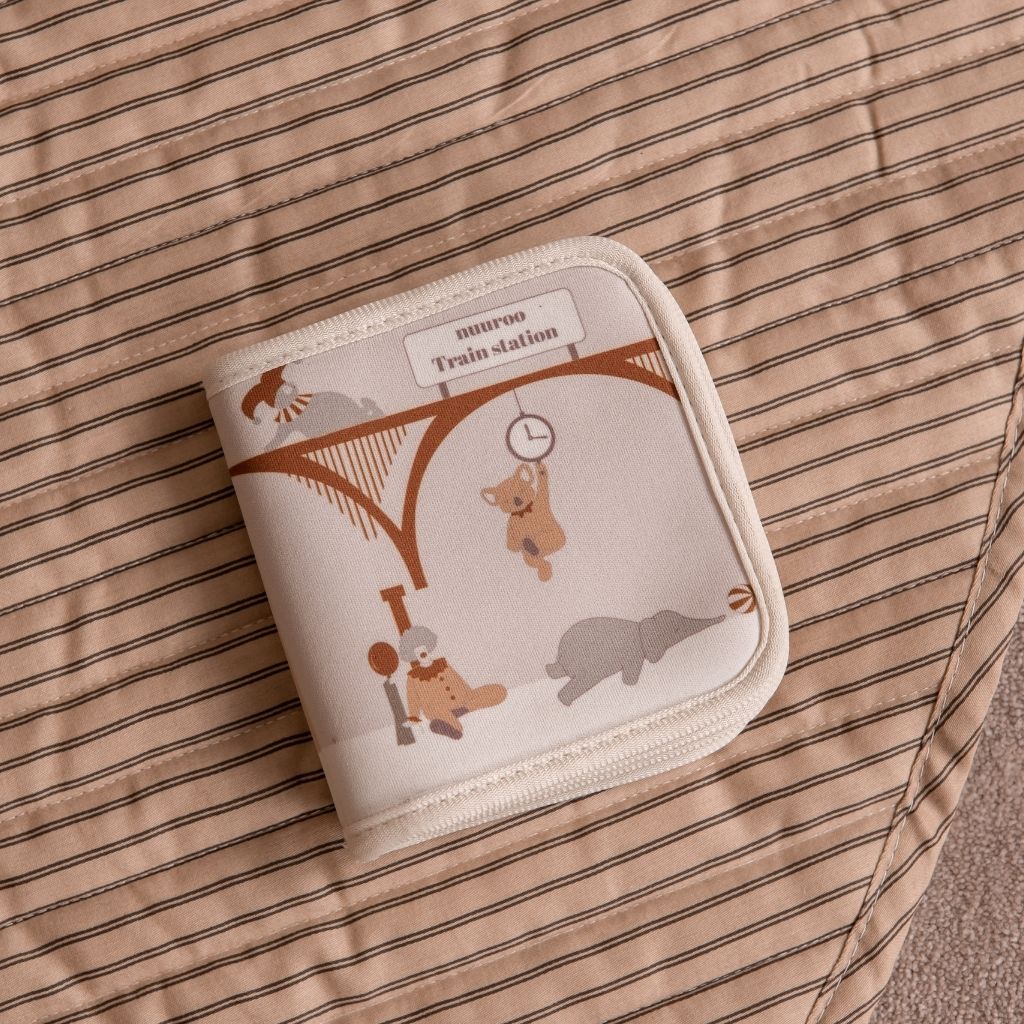 Nuuroo Chris Bath Book - Carnival Train