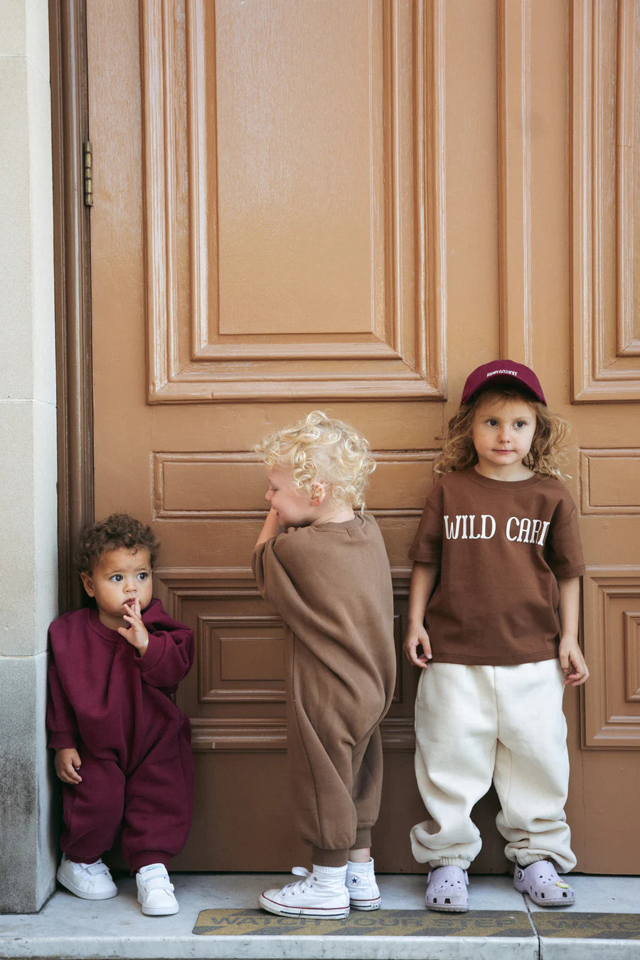 Zada Sol Wild Card Tee – Chocolate