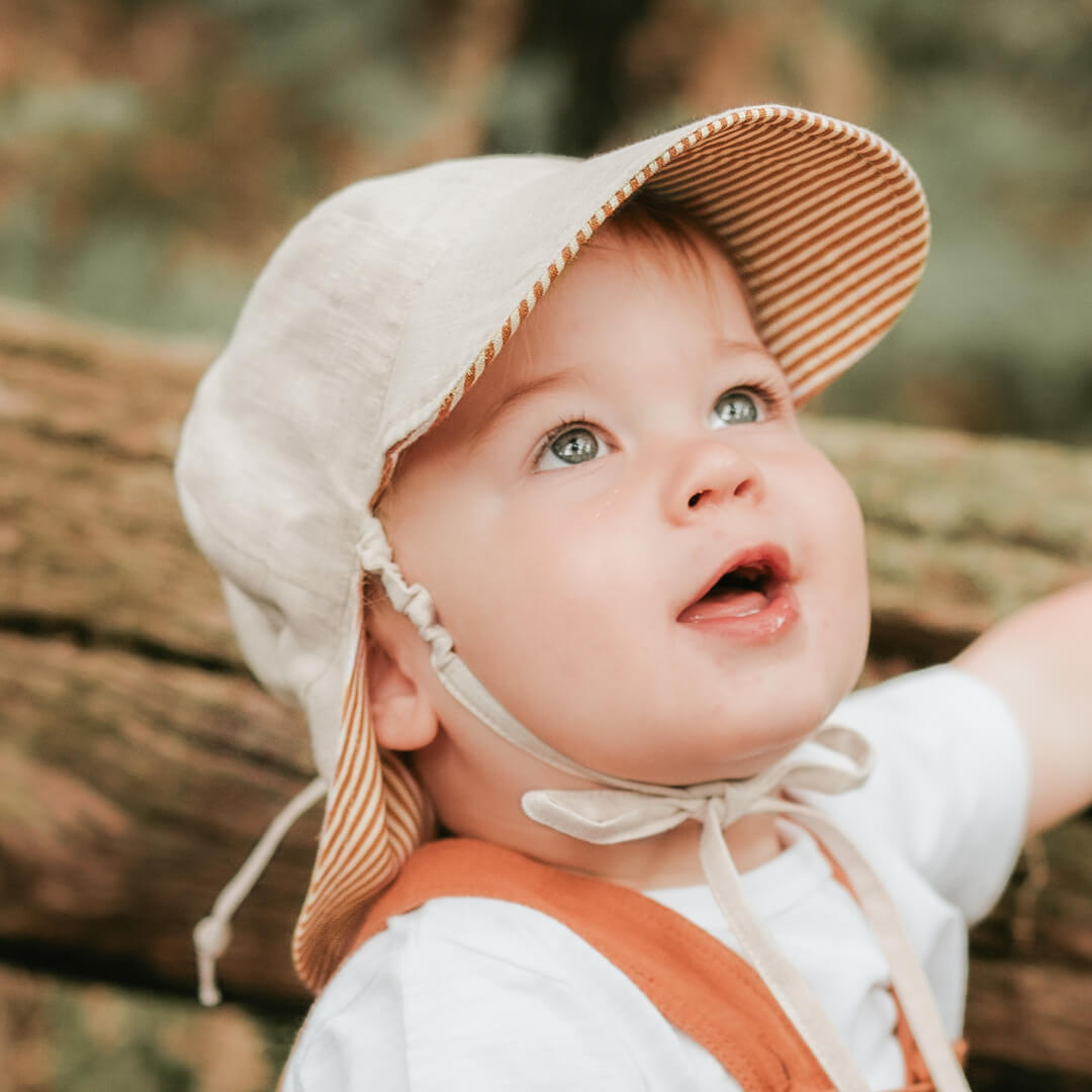 Bedhead 'Lounger' Baby Reversible Flap Sun Hat - Frankie / Flax