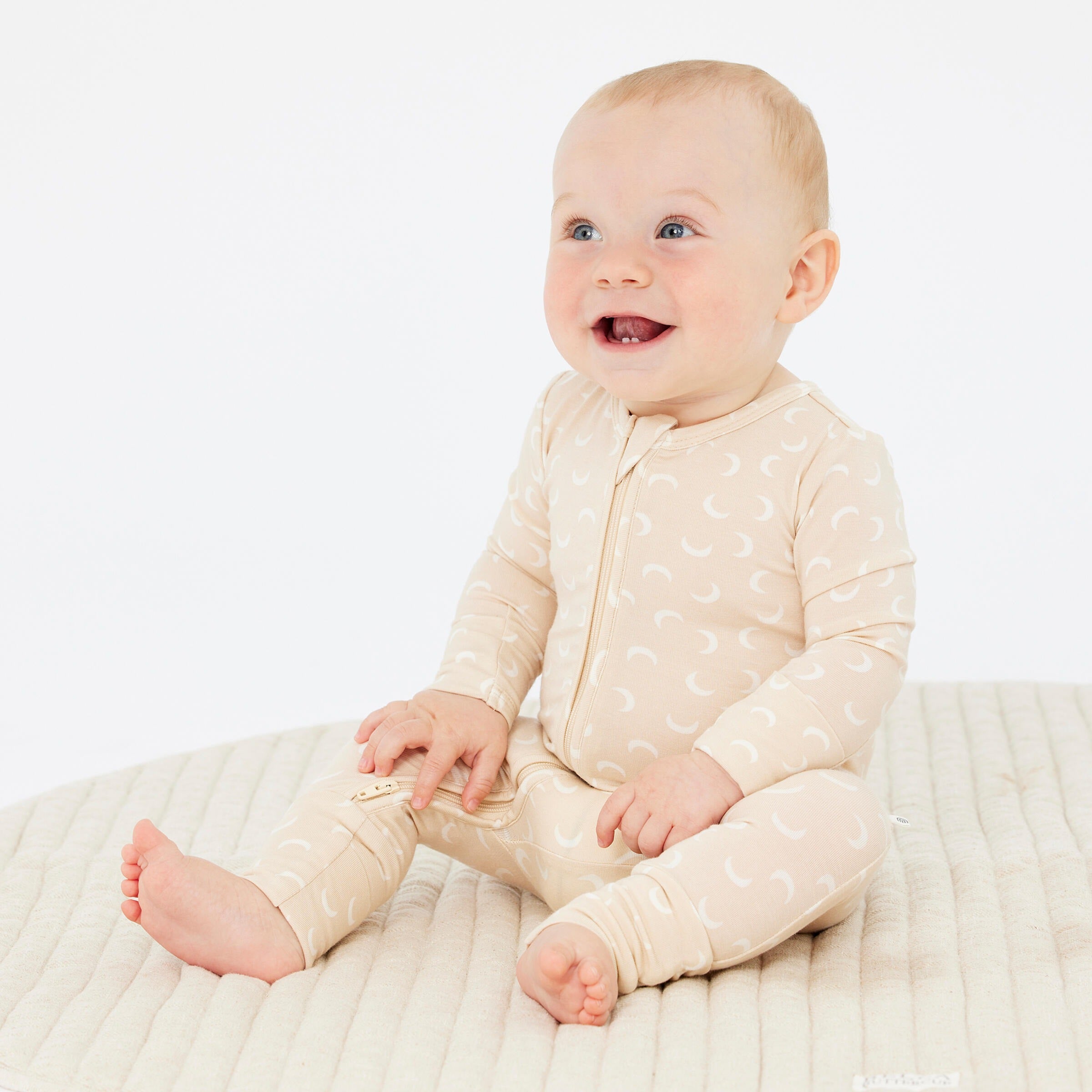 Kynd Baby Day or Night Onesie - Moonshadow