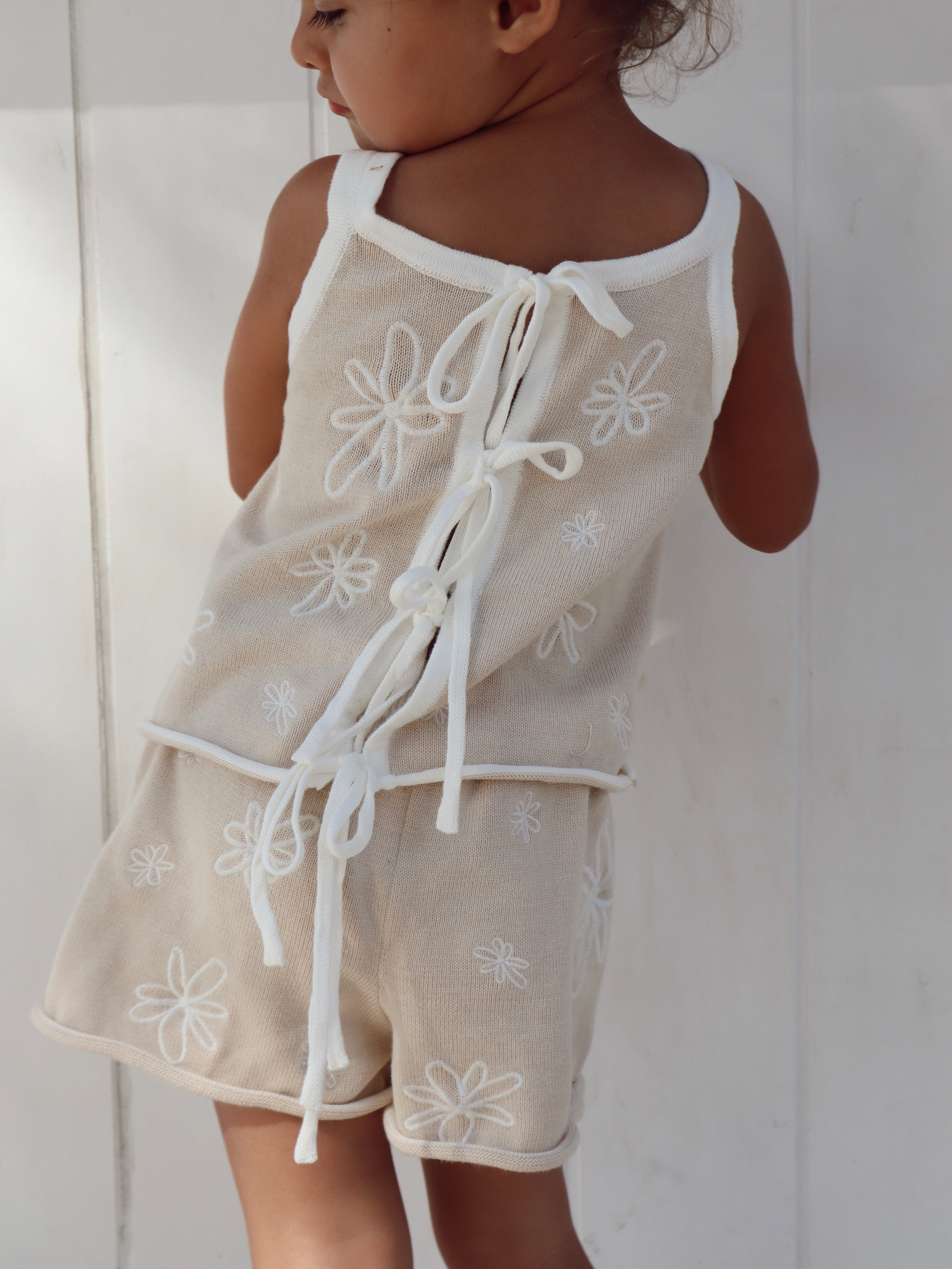 Ziggy Lou Singlet Gia (Latte)