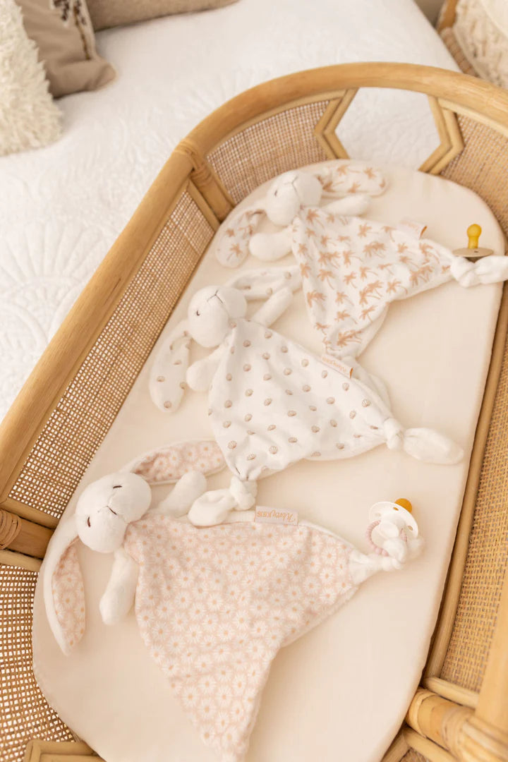 Woven Kids Cuddle Bunny Comforter - Shell