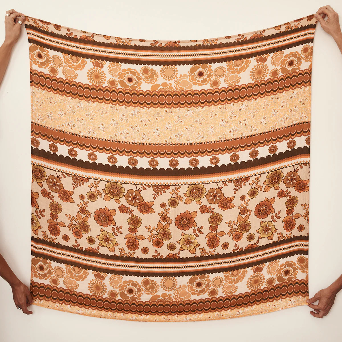Banabae Joni Bamboo / Organic Cotton Swaddle