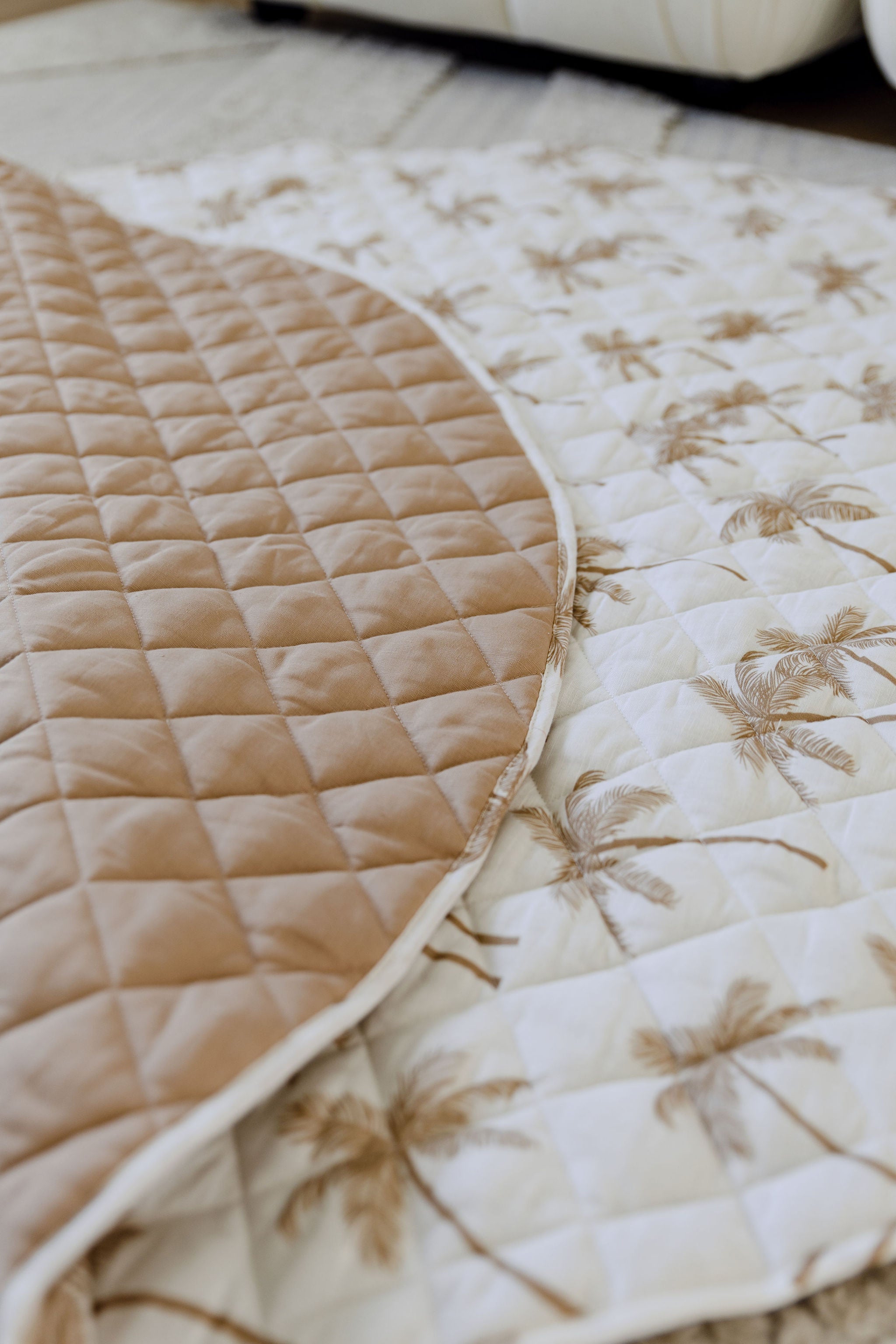 Woven Kids Quilted Linen Playmat - Palm Tree