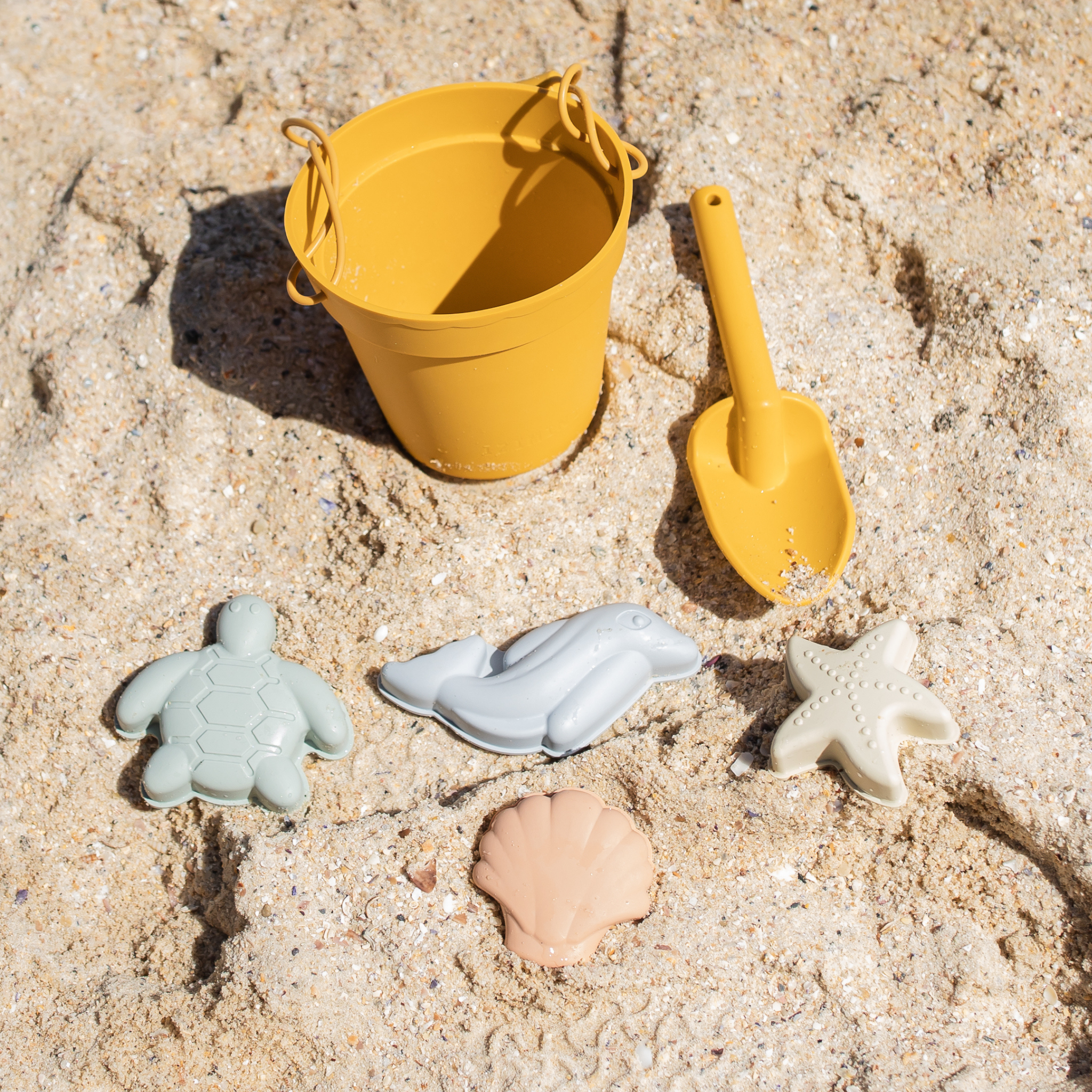 Beach toys set: Mustard