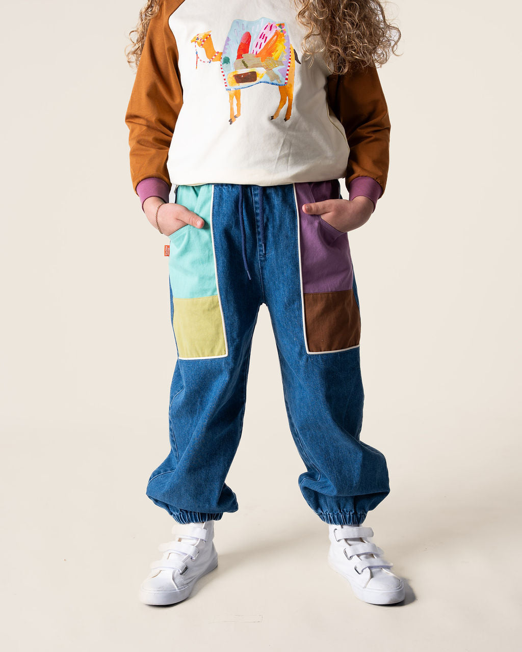 Das Ist Maurice Raglan Long Sleeve Tshirt Carmen the Camel