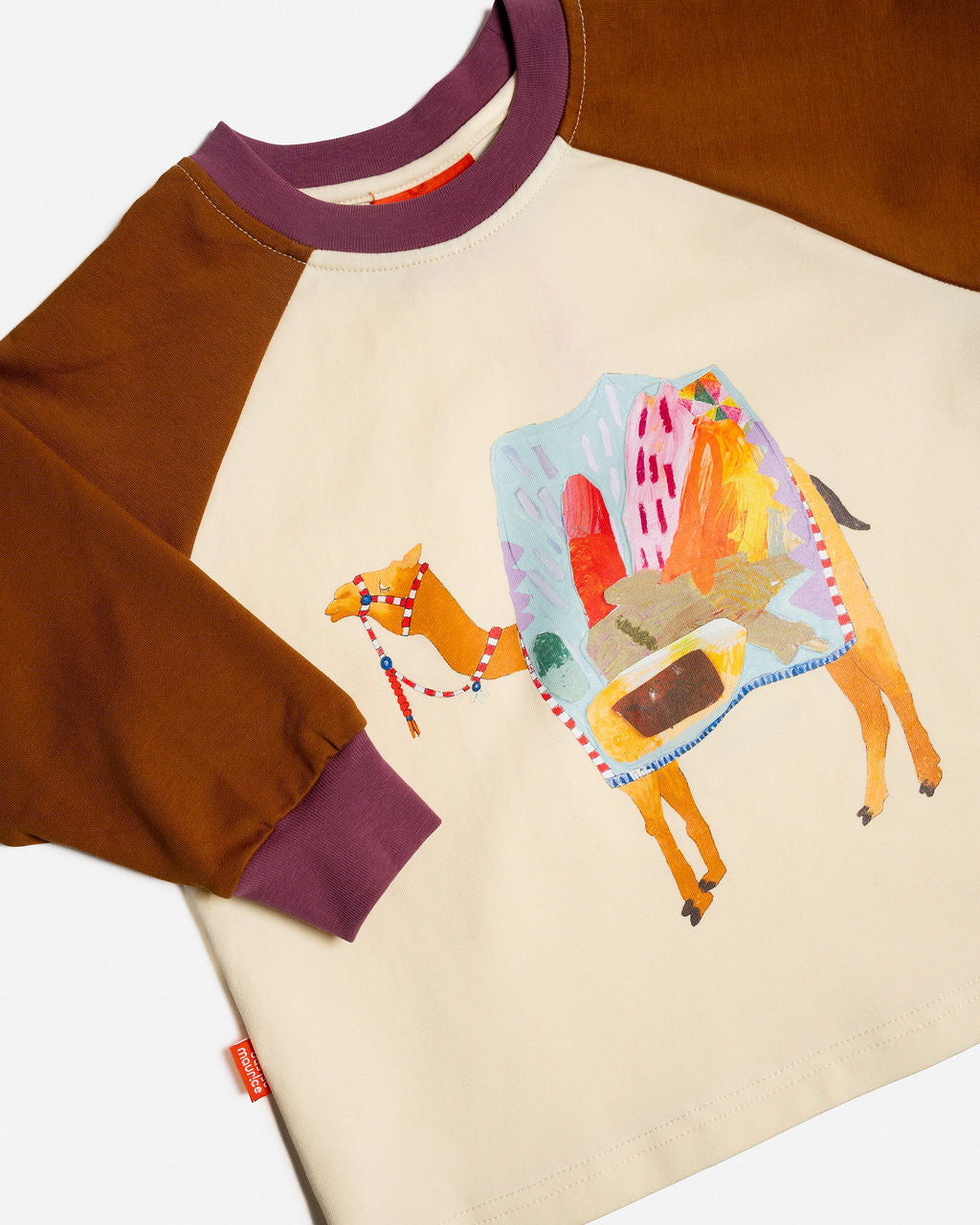 Das Ist Maurice Raglan Long Sleeve Tshirt Carmen the Camel