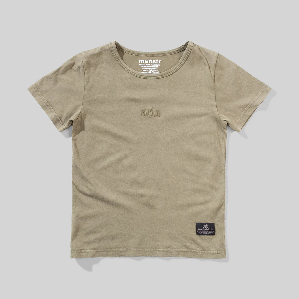 Munster Kids Logo EMB SS Tee Mineral -Dusty OLIVE