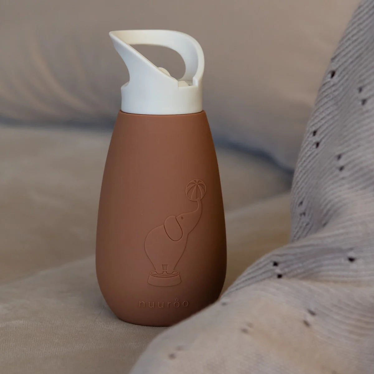 Nuuroo Pax silicone  bottle  - Caramel Cafe