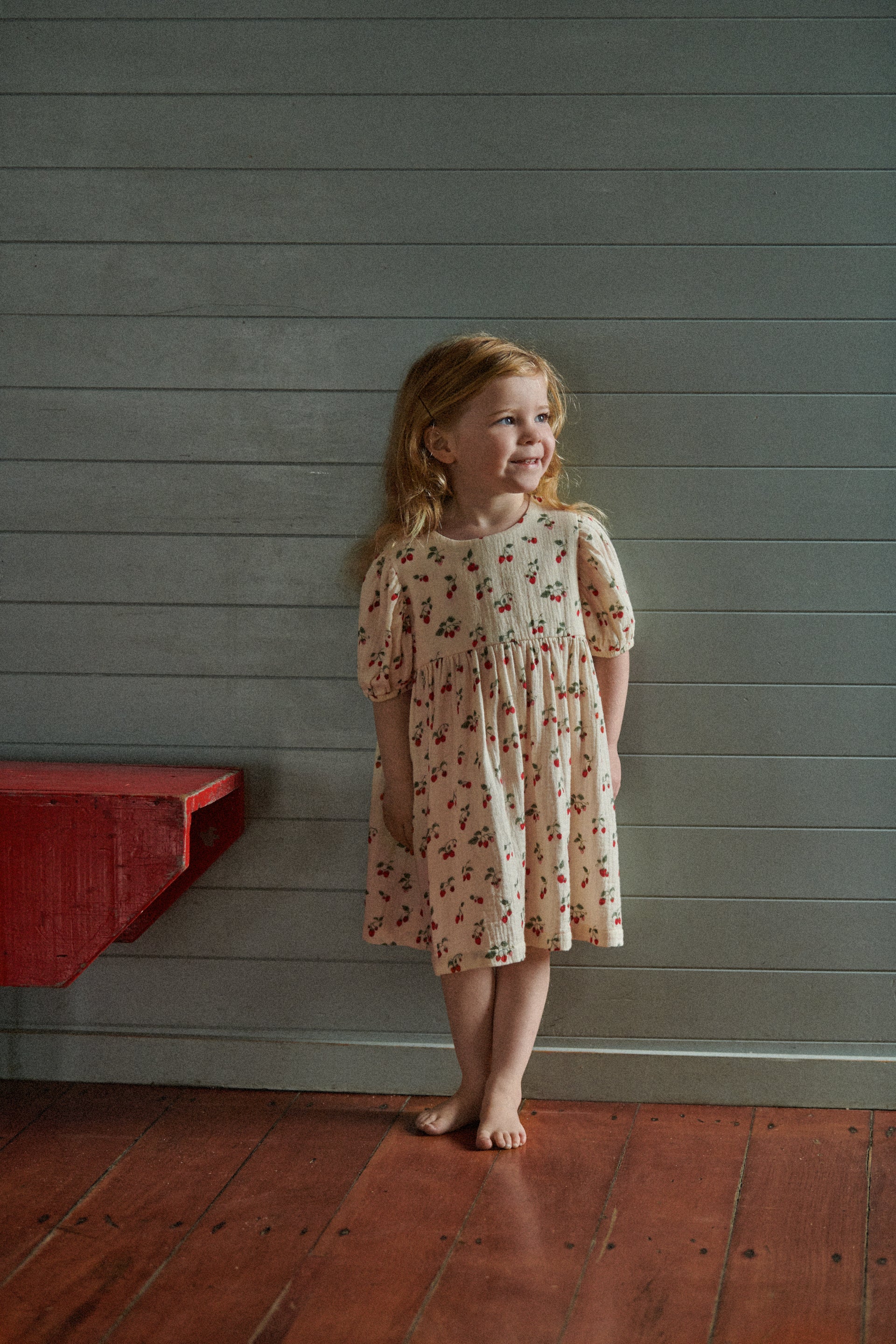 Nature Baby Albertine Dress Muslin - Strawberry print